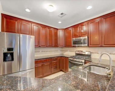 28 Santa Rosa Lane - Photo Thumbnail 8