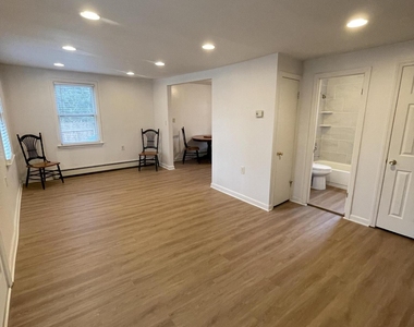 13 Filmore Road - Photo Thumbnail 5