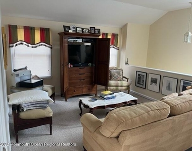 338 Norwood Lane - Photo Thumbnail 2
