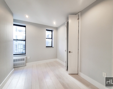 Stanton Street - Photo Thumbnail 1