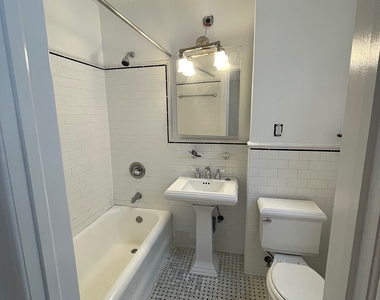 East 80th Street - Photo Thumbnail 13