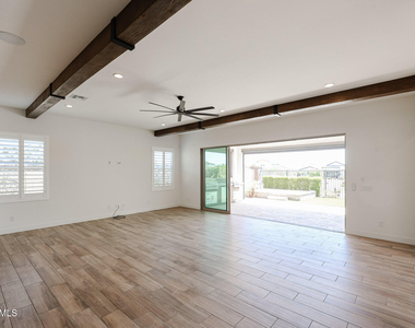 17383 W Guthrie Street - Photo Thumbnail 3