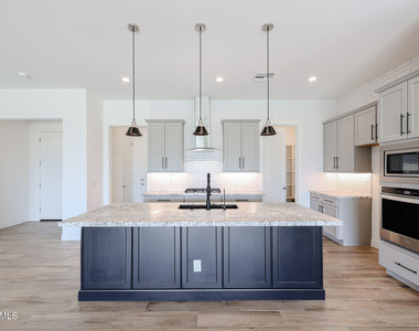 17383 W Guthrie Street - Photo Thumbnail 18