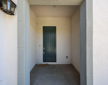 17383 W Guthrie Street - Photo Thumbnail 2
