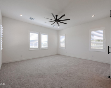 17383 W Guthrie Street - Photo Thumbnail 8