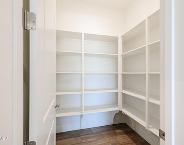17383 W Guthrie Street - Photo Thumbnail 21