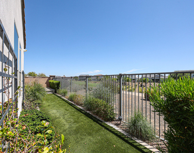 17383 W Guthrie Street - Photo Thumbnail 40