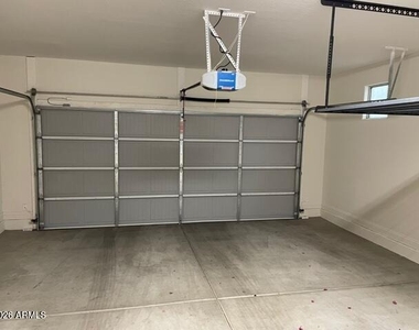 1371 S Chaparral Boulevard - Photo Thumbnail 3