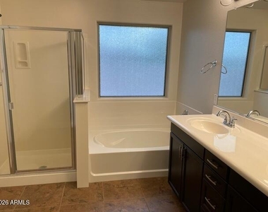 1371 S Chaparral Boulevard - Photo Thumbnail 10