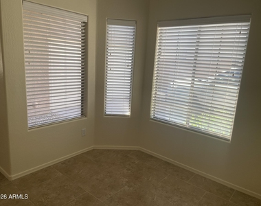 2197 N Arbor Lane - Photo Thumbnail 4