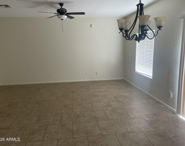 2197 N Arbor Lane - Photo Thumbnail 12