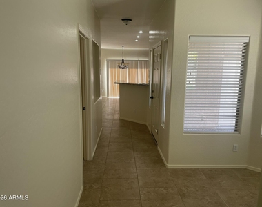 2197 N Arbor Lane - Photo Thumbnail 9