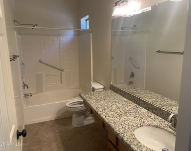 2197 N Arbor Lane - Photo Thumbnail 3