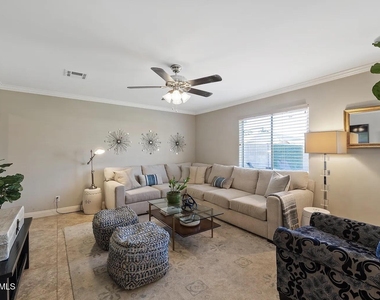 7936 E Moreland Street - Photo Thumbnail 6
