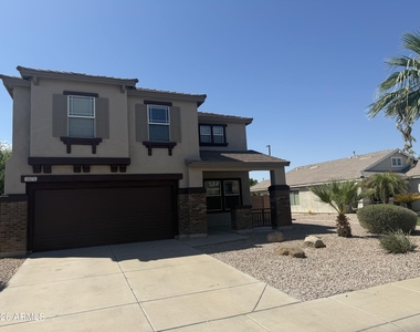 3873 E Latham Way - Photo Thumbnail 1