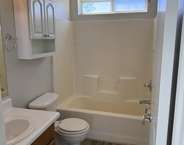 3873 E Latham Way - Photo Thumbnail 8