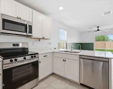 12168 E Sunflower Lane - Photo Thumbnail 8