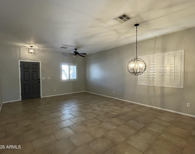 3632 W Jacksonville Drive - Photo Thumbnail 3