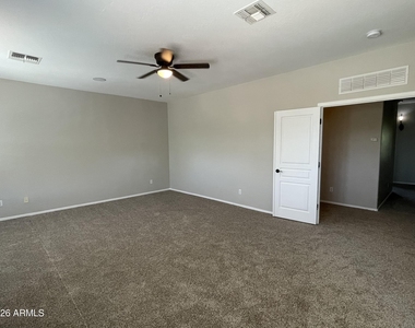 3632 W Jacksonville Drive - Photo Thumbnail 10
