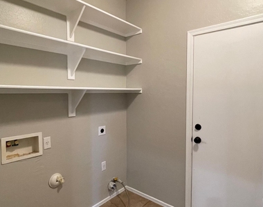 3632 W Jacksonville Drive - Photo Thumbnail 27