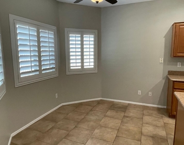 3632 W Jacksonville Drive - Photo Thumbnail 9