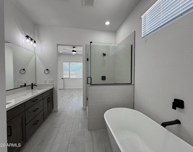 24034 N 197th Drive - Photo Thumbnail 13