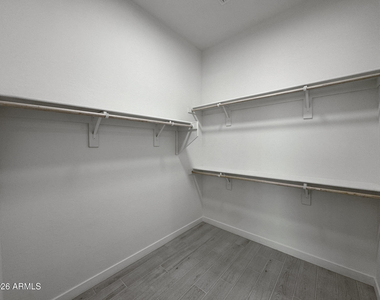 24034 N 197th Drive - Photo Thumbnail 15