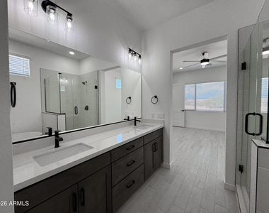 24034 N 197th Drive - Photo Thumbnail 12