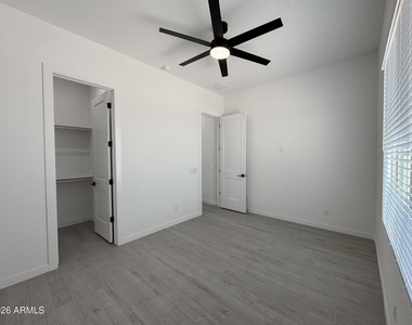 24034 N 197th Drive - Photo Thumbnail 19