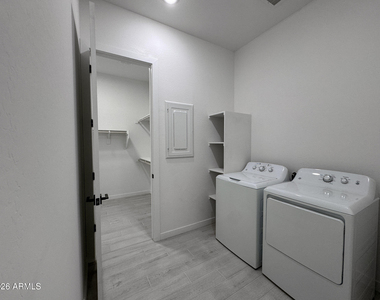 24034 N 197th Drive - Photo Thumbnail 16