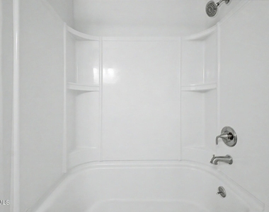 18433 N 12th Way - Photo Thumbnail 30