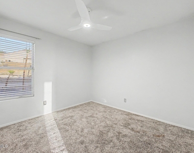 18433 N 12th Way - Photo Thumbnail 26