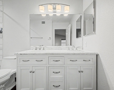 18433 N 12th Way - Photo Thumbnail 22