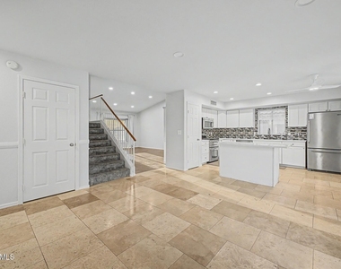 18433 N 12th Way - Photo Thumbnail 14