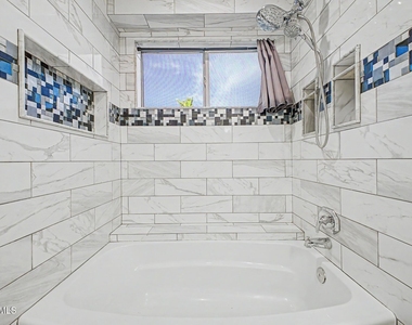 18433 N 12th Way - Photo Thumbnail 23