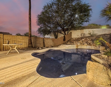 18433 N 12th Way - Photo Thumbnail 16