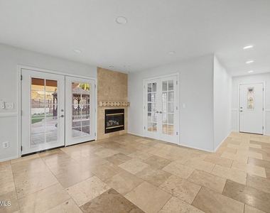 18433 N 12th Way - Photo Thumbnail 13
