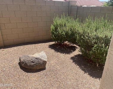 7739 E Butte Street - Photo Thumbnail 2