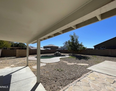 10925 W Kaler Drive - Photo Thumbnail 24