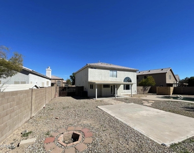 10925 W Kaler Drive - Photo Thumbnail 26