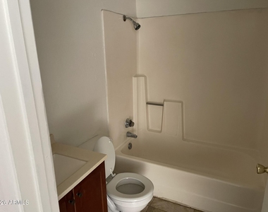 461 W 16th Avenue - Photo Thumbnail 8