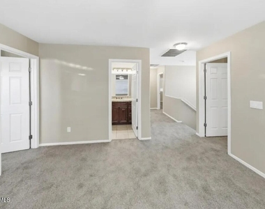 14317 W Weldon Avenue - Photo Thumbnail 6