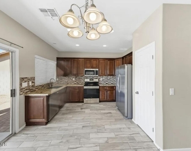 14317 W Weldon Avenue - Photo Thumbnail 2