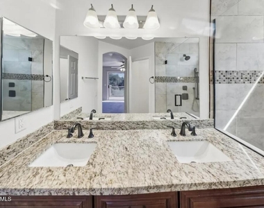 14317 W Weldon Avenue - Photo Thumbnail 4