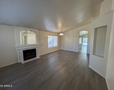51 N Del Pueblo Place - Photo Thumbnail 3
