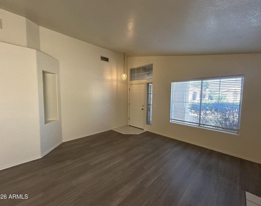 51 N Del Pueblo Place - Photo Thumbnail 5