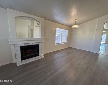 51 N Del Pueblo Place - Photo Thumbnail 4