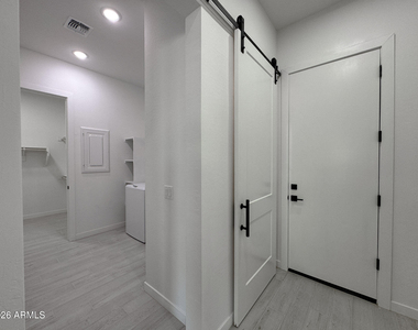 24045 N 197th Drive - Photo Thumbnail 17