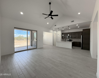 24045 N 197th Drive - Photo Thumbnail 2