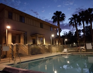 752 S Beck Avenue - Photo Thumbnail 25